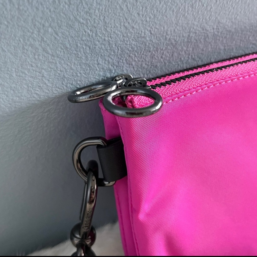 Lululemon Now & Always Pink Sonic/Black Wristlet Wallet Clutch Keychain - Picture 3 of 11